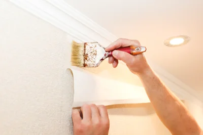 Pose de papier peint à Congrier — revêtements muraux et toiles de verre